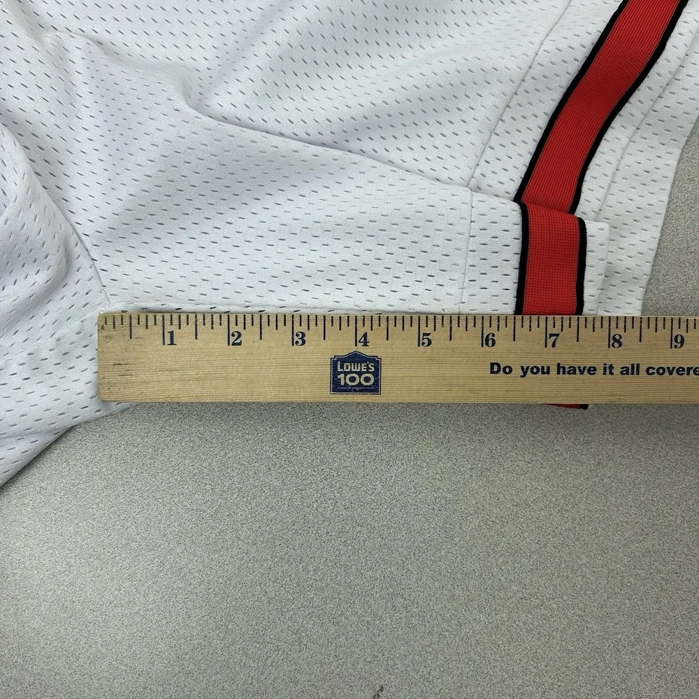 CivilizeD Air Bear White Shorts Men's XL Drawstring‎ Basketball